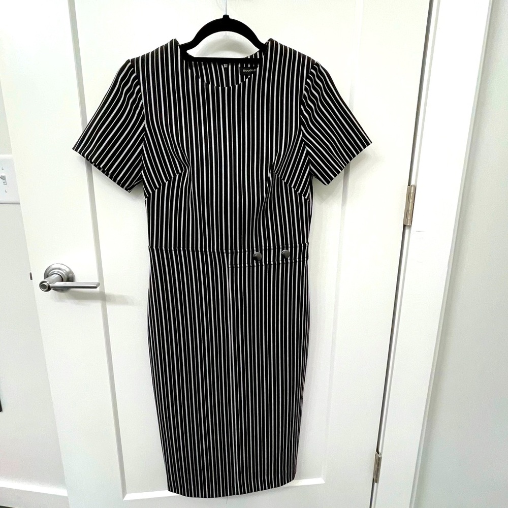Banana Republic black and white striped body con work dress